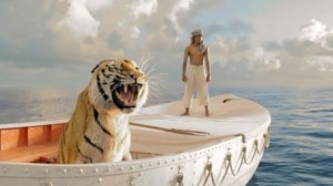 Pi Patel (Suraj Sharma) und der Tiger Richard Parker © 2012 Twentieth Century Fox
